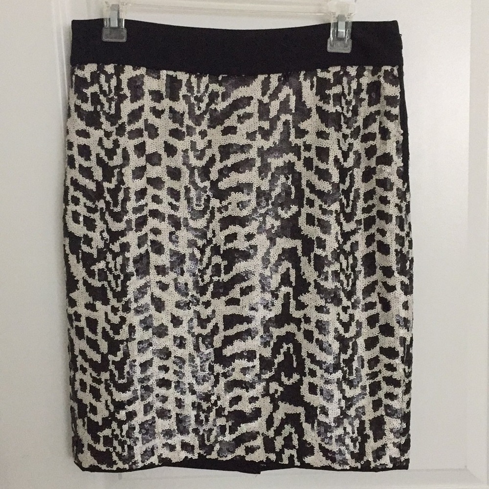 NWOT The Limited black and white sequin skirt, 6